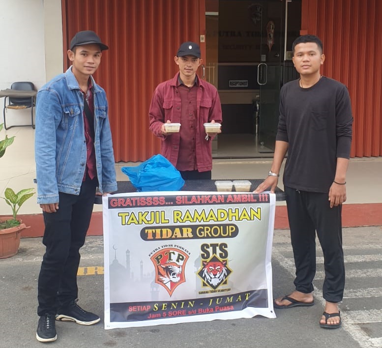 Read more about the article Ajak Karyawannya Untuk Berbagi, PTP Gelar Takjil Ramadhan Selama Puasa