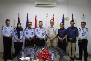 Read more about the article PTP Terima Kunjungan Silaturahmi Kabapas Kelas II Tanjungpinang yang Baru